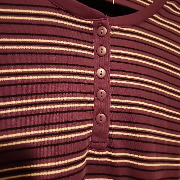 hasting & smith 1/3 button long sleeve tagless top size large - NWT - Picture 3 of 9